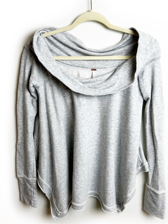 Free People Tops - Free People off-the-shoulder boat neck soft Heather gray long sleeve size: S